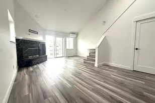 281 N Hayden Bay Dr, Portland, OR 97217 - Photo 3