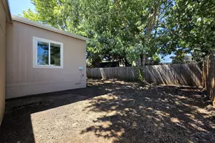 145 Owyhee Ln, Roseburg, OR 97471 - Photo 11
