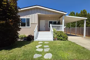 145 Owyhee Ln, Roseburg, OR 97471 - Photo 15