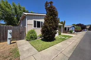 145 Owyhee Ln, Roseburg, OR 97471 - Photo 3