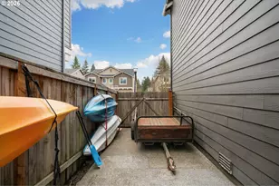 937 N Gibert Ct, Ridgefield, WA 98642 - Photo 43