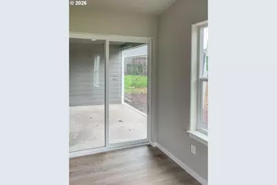 158 Collins Ct, Winston, OR 97496 - Photo 7