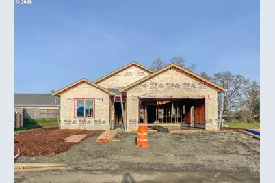 158 Collins Ct, Winston, OR 97496 - Photo 1