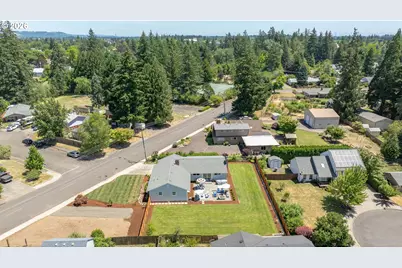 735 NW Wallace Rd, McMinnville, OR 97128 - Photo 3