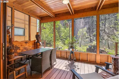 49348 McKenzie Hwy, Vida, OR 97488 - Photo 17