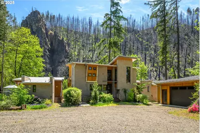 49348 McKenzie Hwy, Vida, OR 97488 - Photo 15