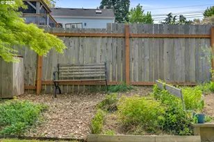 1634 SW Spring Garden St, Portland, OR 97219 - Photo 41