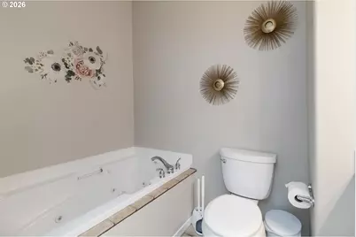 5558 Solo Point Dr, Longview, WA 98632 - Photo 23