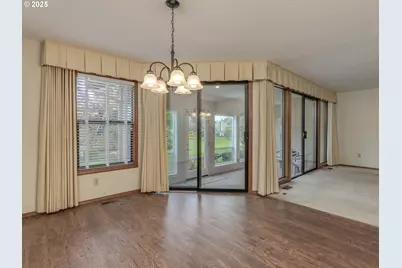 2328 NE 156th Pl, Portland, OR 97230 - Photo 13