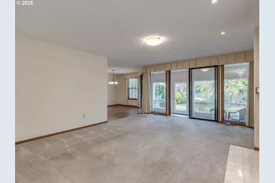 2328 NE 156th Pl, Portland, OR 97230 - Photo 7