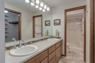 2328 NE 156th Pl, Portland, OR 97230 - Photo 25