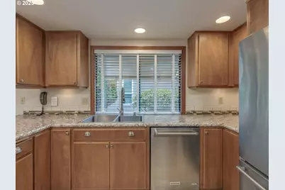 2328 NE 156th Pl, Portland, OR 97230 - Photo 17