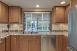 2328 NE 156th Pl, Portland, OR 97230 - Photo 17