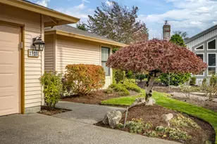 2328 NE 156th Pl, Portland, OR 97230 - Photo 3