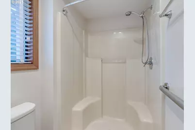 2328 NE 156th Pl, Portland, OR 97230 - Photo 27