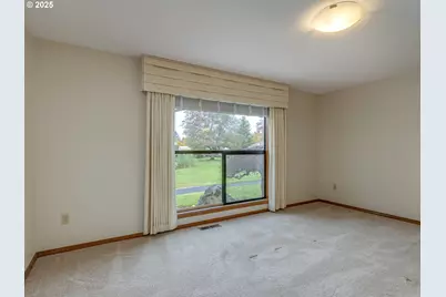 2328 NE 156th Pl, Portland, OR 97230 - Photo 23