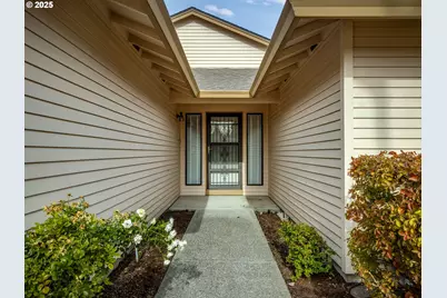 2328 NE 156th Pl, Portland, OR 97230 - Photo 5