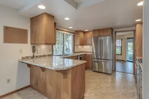 2328 NE 156th Pl, Portland, OR 97230 - Photo 15