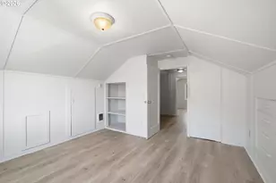 210 Acacia Ave, Garibaldi, OR 97118 - Photo 29