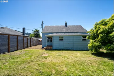 210 Acacia Ave, Garibaldi, OR 97118 - Photo 35