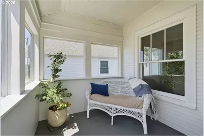 210 Acacia Ave, Garibaldi, OR 97118 - Photo 5