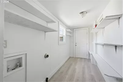 210 Acacia Ave, Garibaldi, OR 97118 - Photo 17