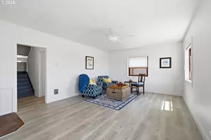 210 Acacia Ave, Garibaldi, OR 97118 - Photo 5