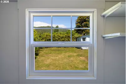 210 Acacia Ave, Garibaldi, OR 97118 - Photo 31