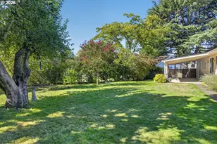 10690 SW Fairhaven St, Portland, OR 97223 - Photo 29