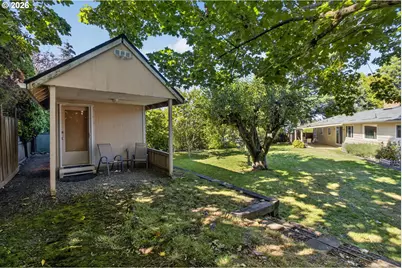 10690 SW Fairhaven St, Portland, OR 97223 - Photo 27