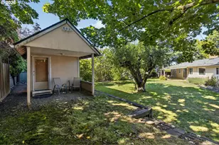 10690 SW Fairhaven St, Portland, OR 97223 - Photo 27