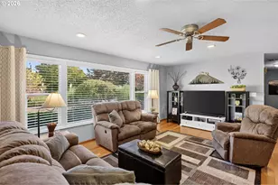 10690 SW Fairhaven St, Portland, OR 97223 - Photo 7