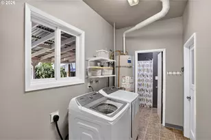 10690 SW Fairhaven St, Portland, OR 97223 - Photo 25