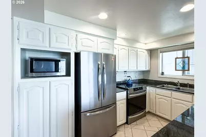 17744 N Highway 101 #B101, Brookings, OR 97415 - Photo 23