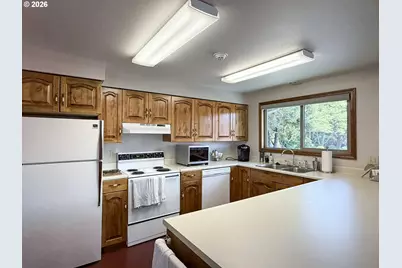 17744 N Highway 101 #B101, Brookings, OR 97415 - Photo 39