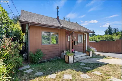 558 N Elliott St, Coquille, OR 97423 - Photo 5