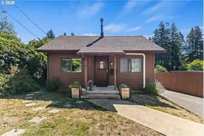 558 N Elliott St, Coquille, OR 97423 - Photo 1