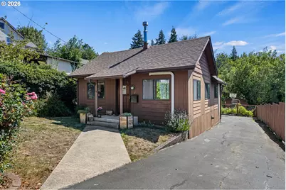 558 N Elliott St, Coquille, OR 97423 - Photo 3