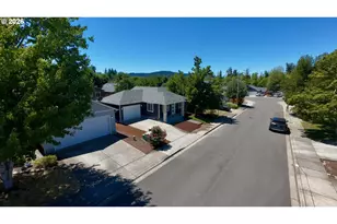 5773 Pumice Pl, Springfield, OR 97478 - Photo 3