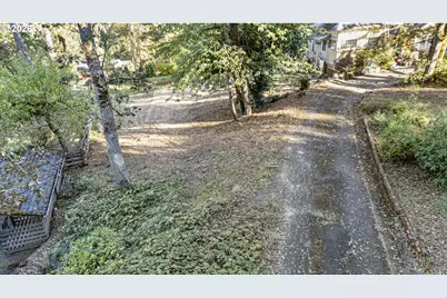 Sylvan St, Eugene, OR 97403 - Photo 5