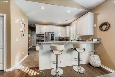 19874 Bennington Ct, West Linn, OR 97068 - Photo 11