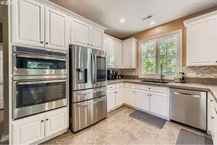 19874 Bennington Ct, West Linn, OR 97068 - Photo 13