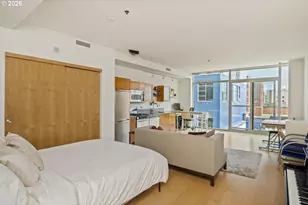 1221 SW 10th Ave, Portland, OR 97205 - Photo 9