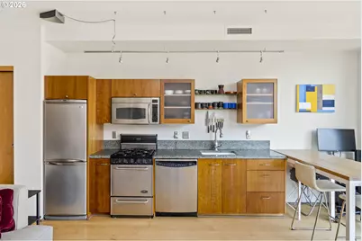 1221 SW 10th Ave #414, Portland, OR 97205 - Photo 11