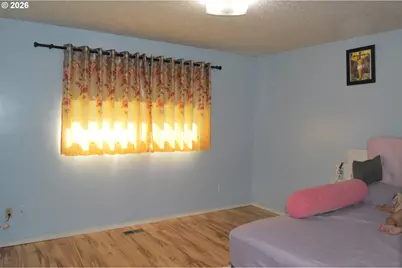 14448 NE Shaver St, Portland, OR 97230 - Photo 13