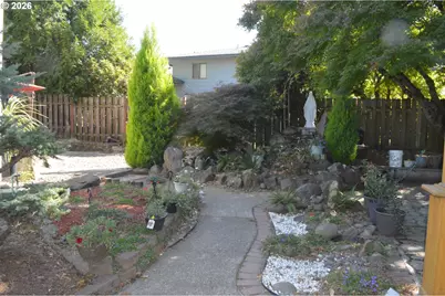 14448 NE Shaver St, Portland, OR 97230 - Photo 25