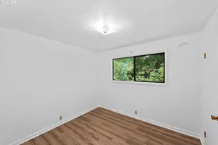 67118 W Westview Rd, North Bend, OR 97459 - Photo 23