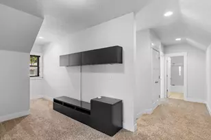 1018 SW Halsey St, Troutdale, OR 97060 - Photo 31