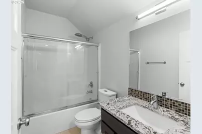 1018 SW Halsey St, Troutdale, OR 97060 - Photo 29
