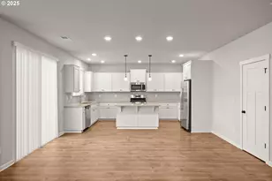 10410 NW 307th Ave, North Plains, OR 97133 - Photo 7